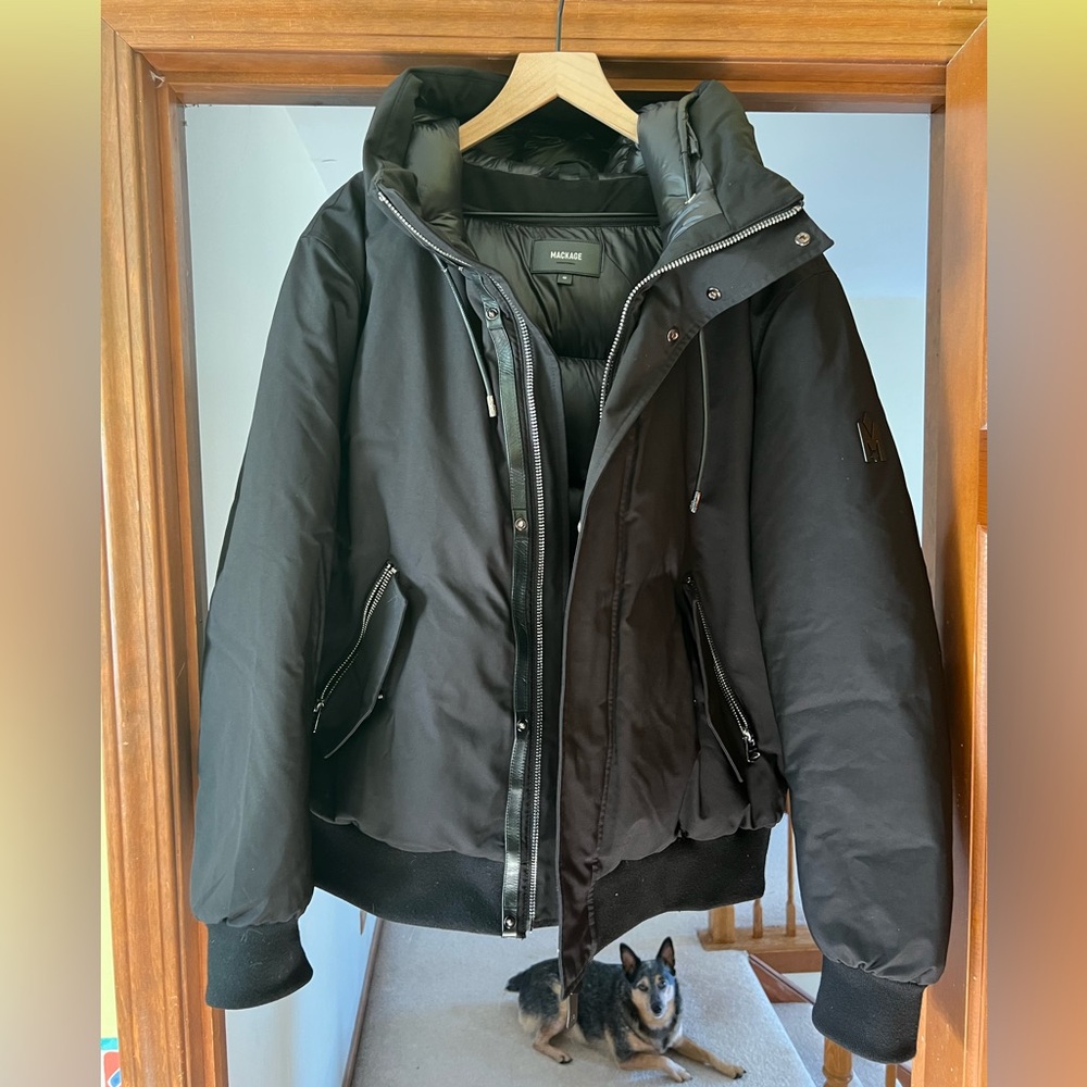 Mackage Dixon Bomber with zip in Gillet SZ 44 Black